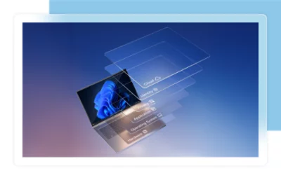 En bärbar Windows 11-dator med transparenta lager som visar maskinvara, operativsystem, program, integritet, identitet och moln