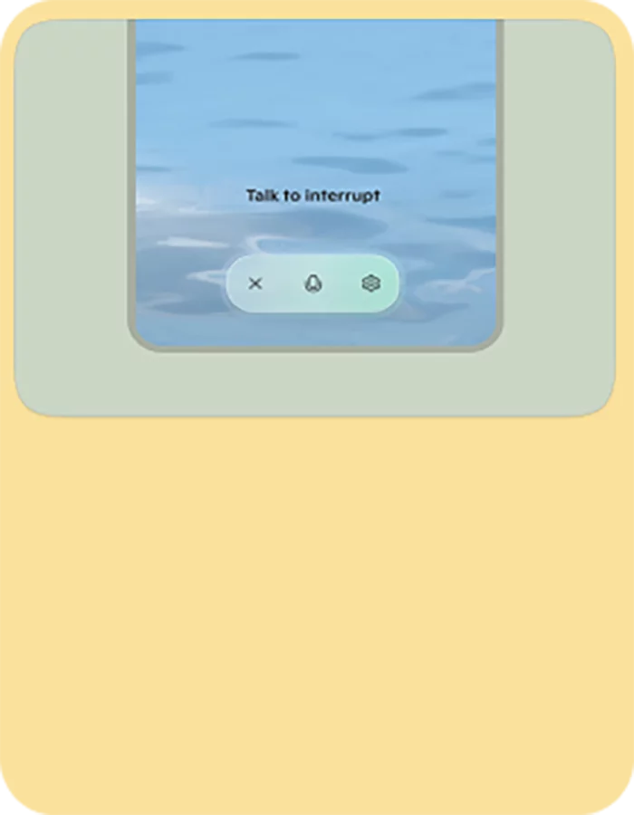 Röststyrningsskärmen i Copilot med en vattenbakgrund som visar "Prata för att avbryta" och ikoner för avbryt, mikrofon och inställningar