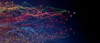 En närbild av många färgade linjer som bildar ett nätverk.